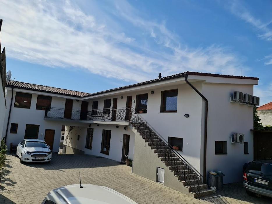 Apartmany Maly Princ Бойниці Екстер'єр фото